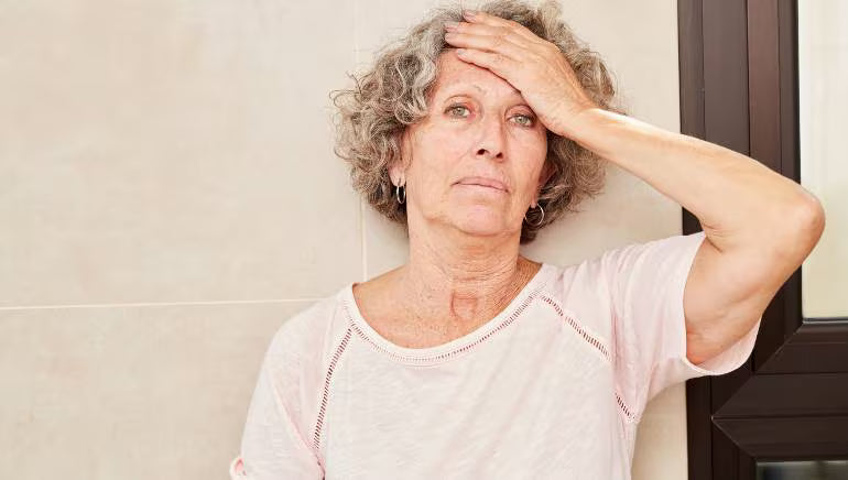 डिहाइड्रेशन का शुगर पर असर: गर्मी में सावधानियां